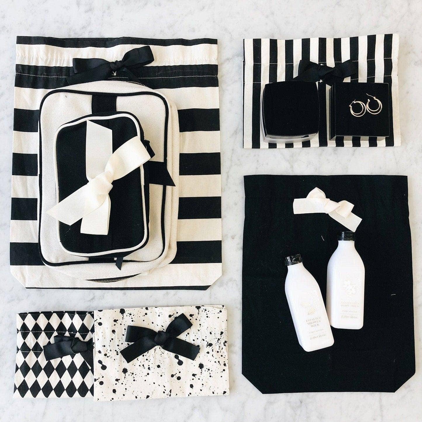 Gift Bag Black Medium